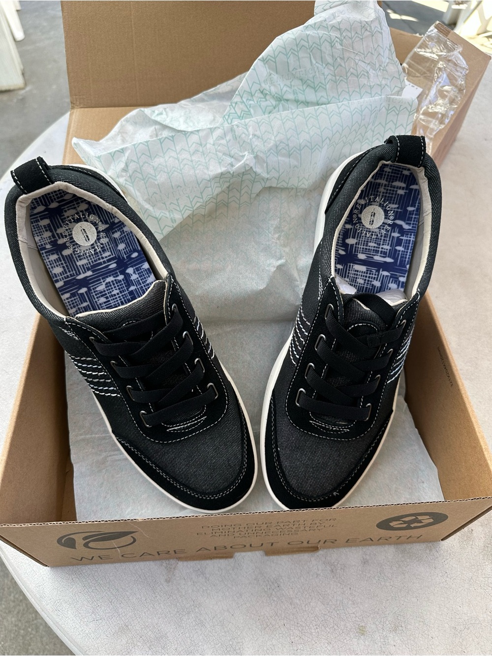 Ryka Black Canvas Athletic Sneakers with White Sole